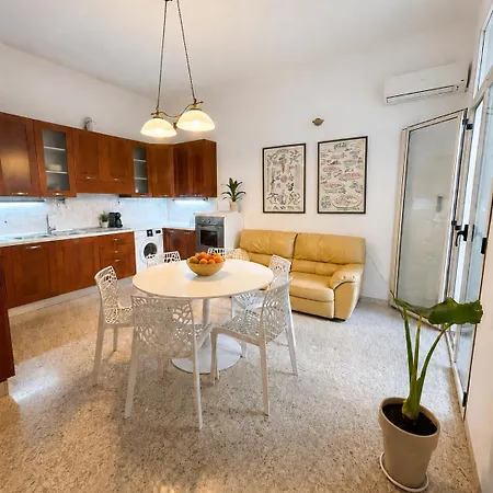 Residenza Civico 26 Ρέτζιο ντι Καλάμπρια